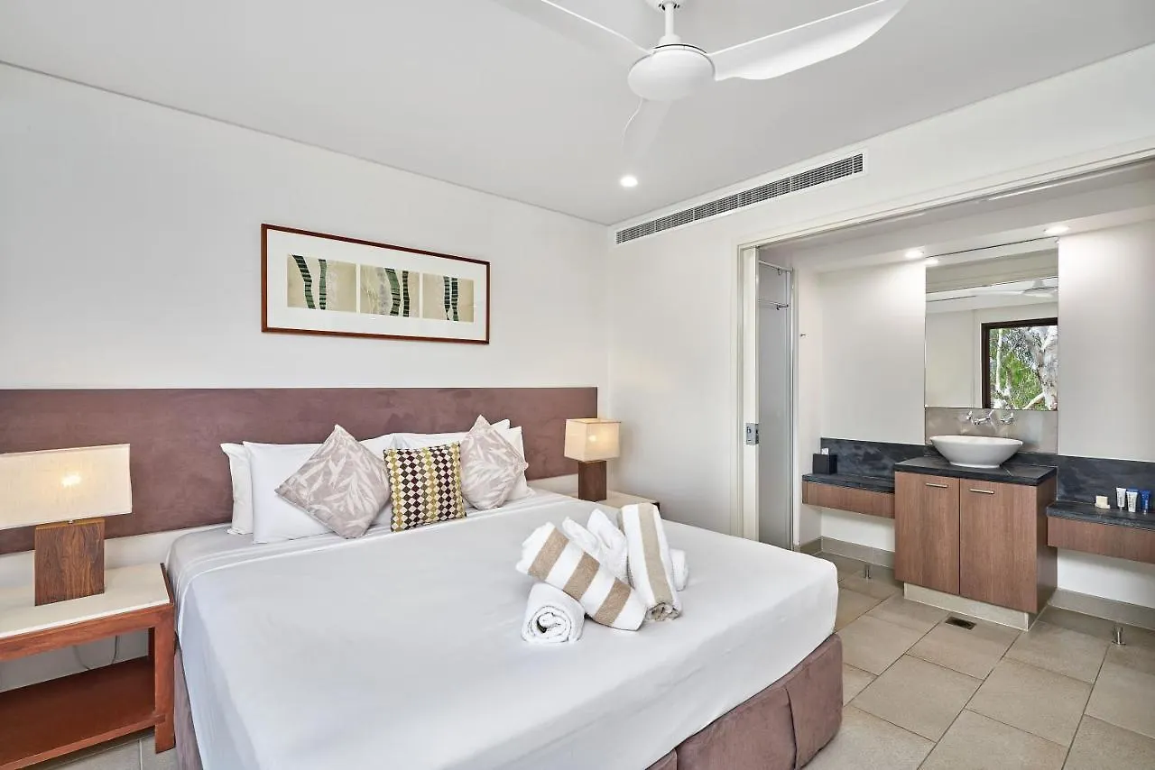 Temple 2 Bedroom Penthouse Palm Cove 0*,  Australië