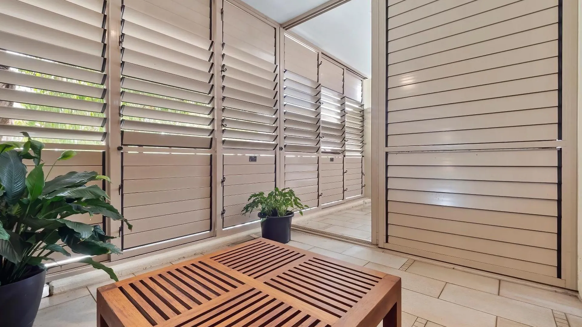 Temple 2 Bedroom Penthouse Palm Cove 0*,  Australië